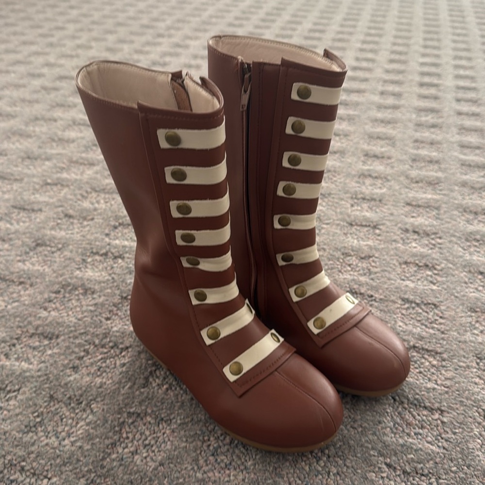 Girls boots